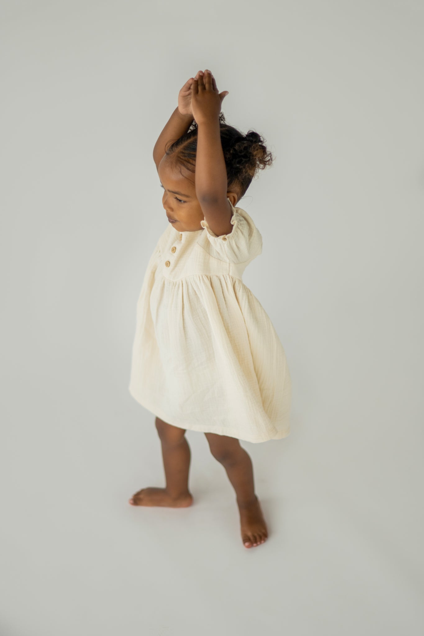 Milk Muslin Dress 10/11Y Milk Muslin Dress 10/11Y